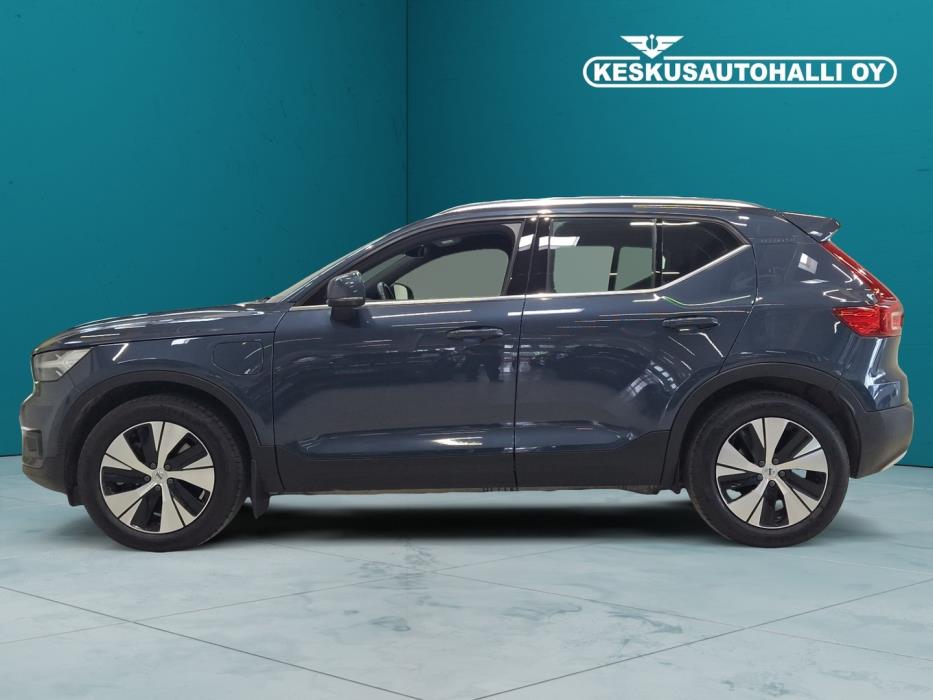 VOLVO XC40 2021