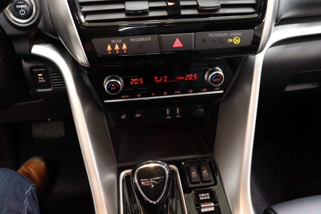 MITSUBISHI Eclipse Cross 2022