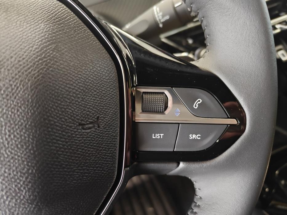 PEUGEOT 2008 2026