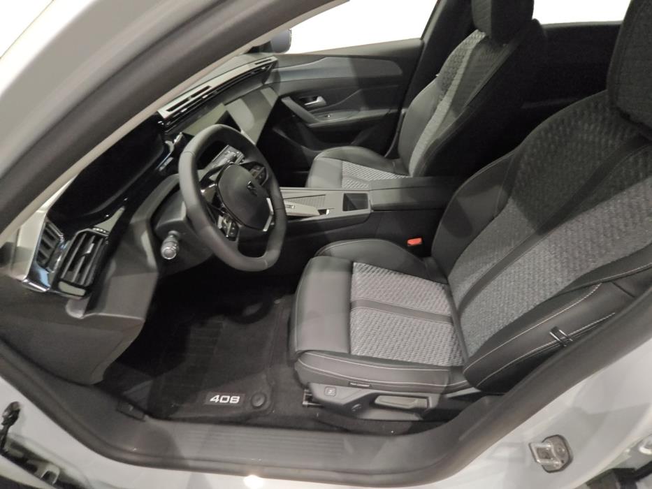 PEUGEOT 408 2026