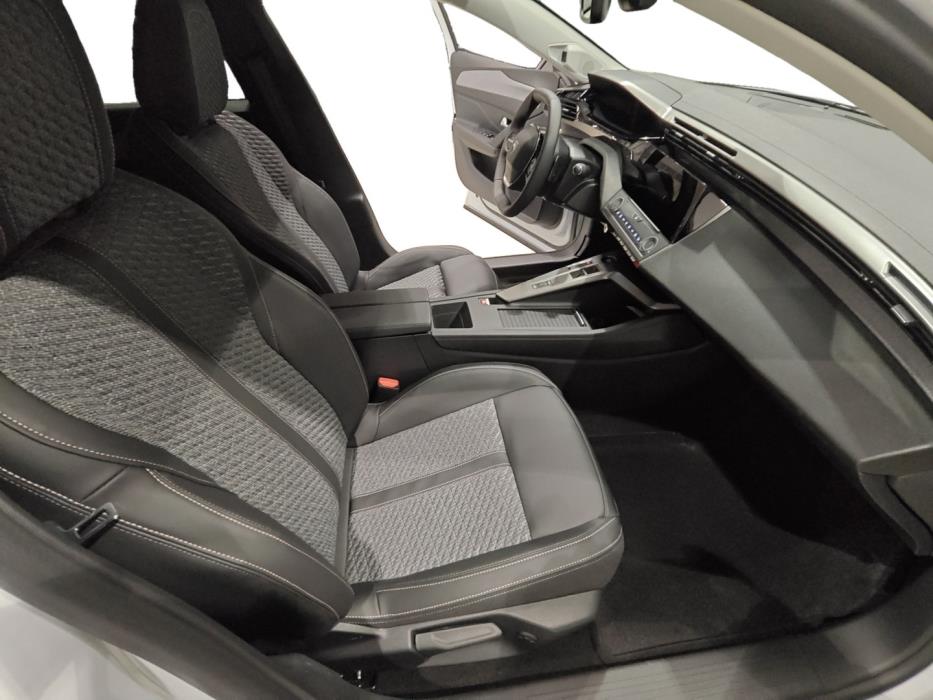 PEUGEOT 408 2026