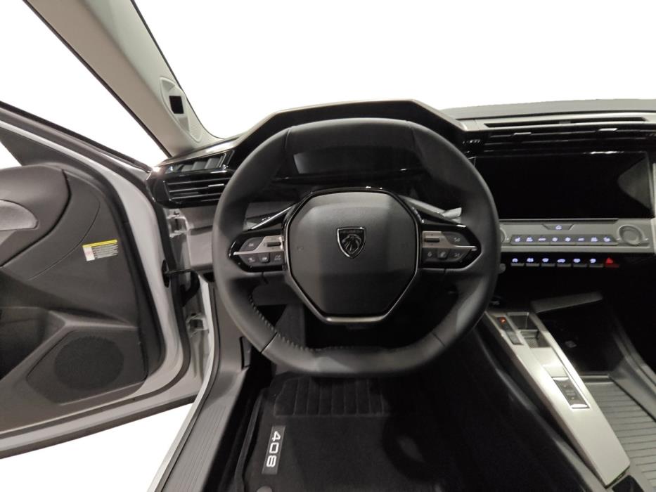 PEUGEOT 408 2026