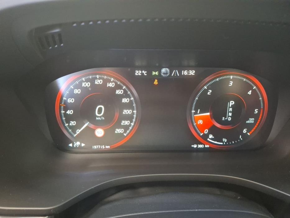 VOLVO XC60 2019