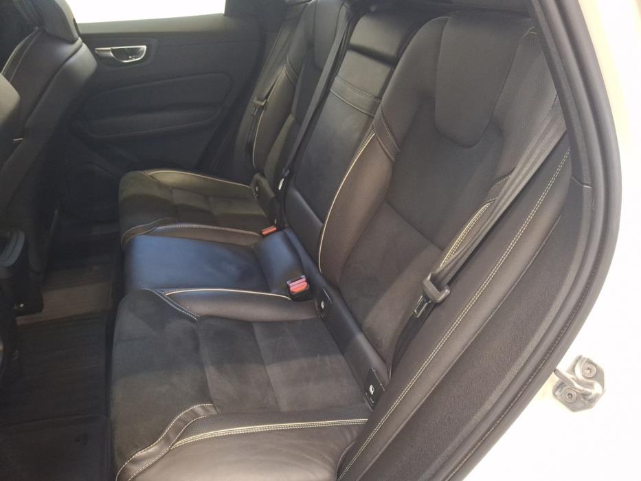 VOLVO XC60 2019