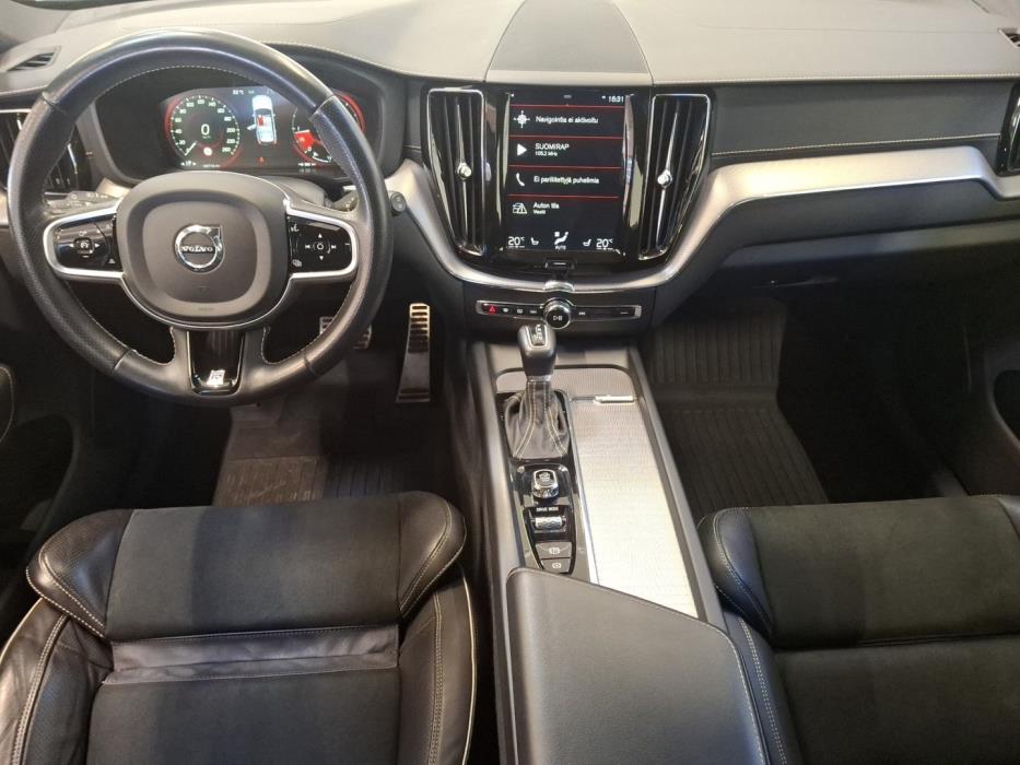 VOLVO XC60 2019