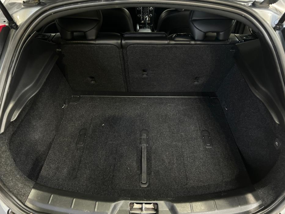 VOLVO V40 Cross Country 2019