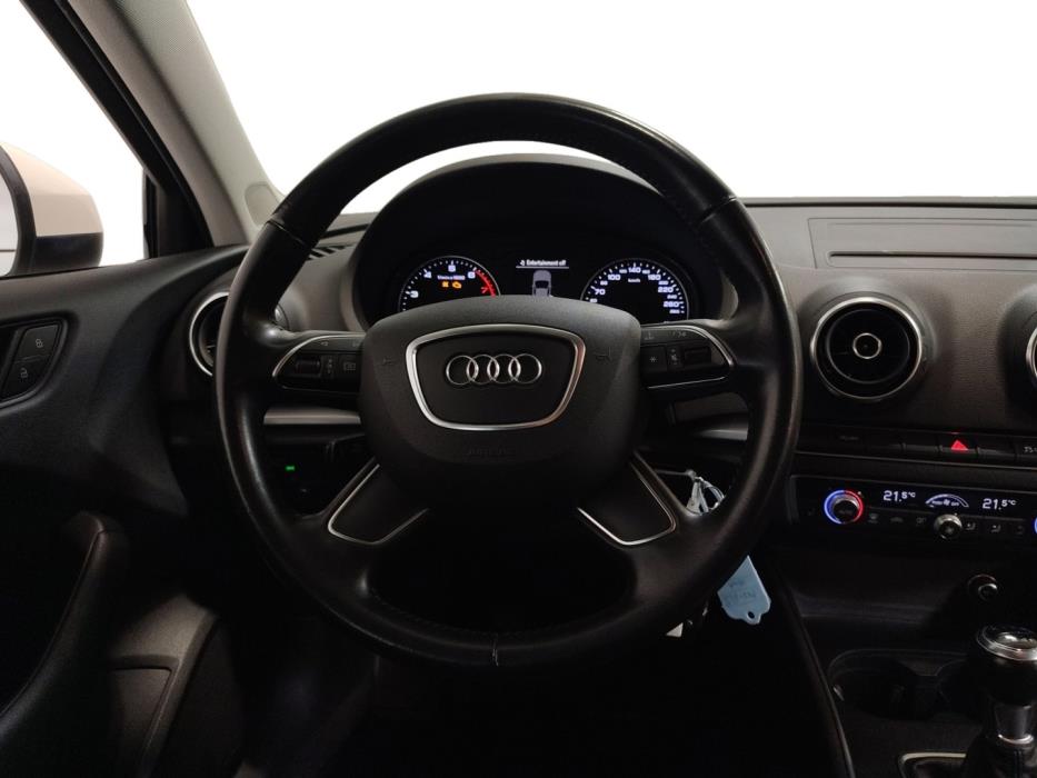 AUDI A3 2015