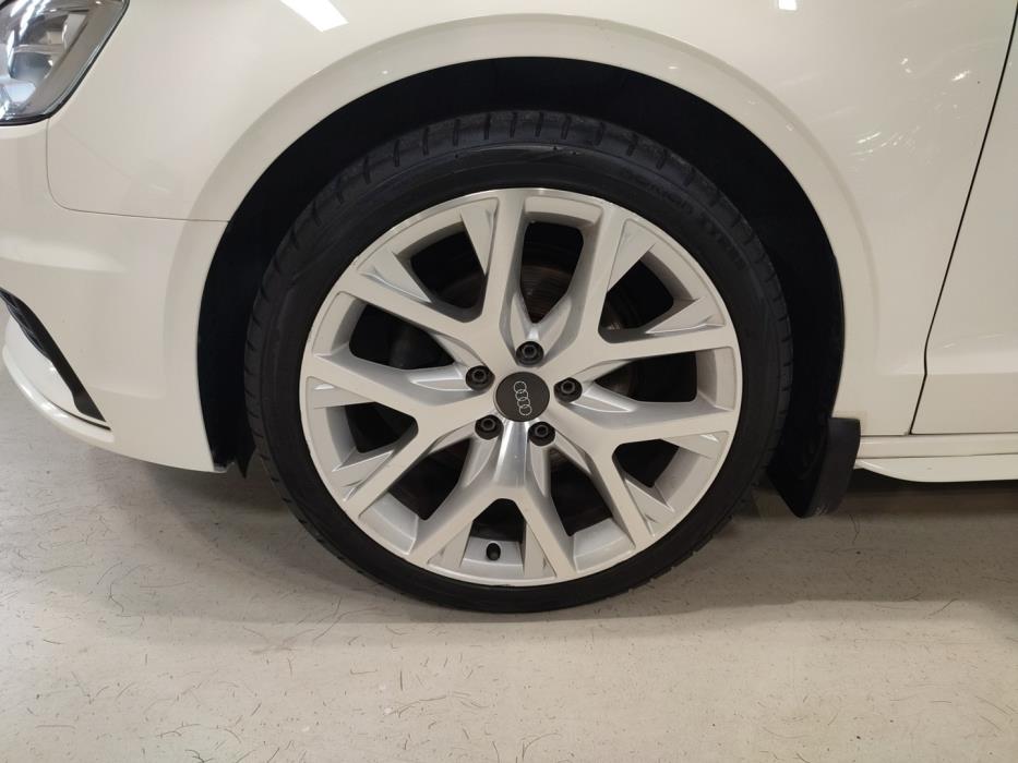 AUDI A3 2015