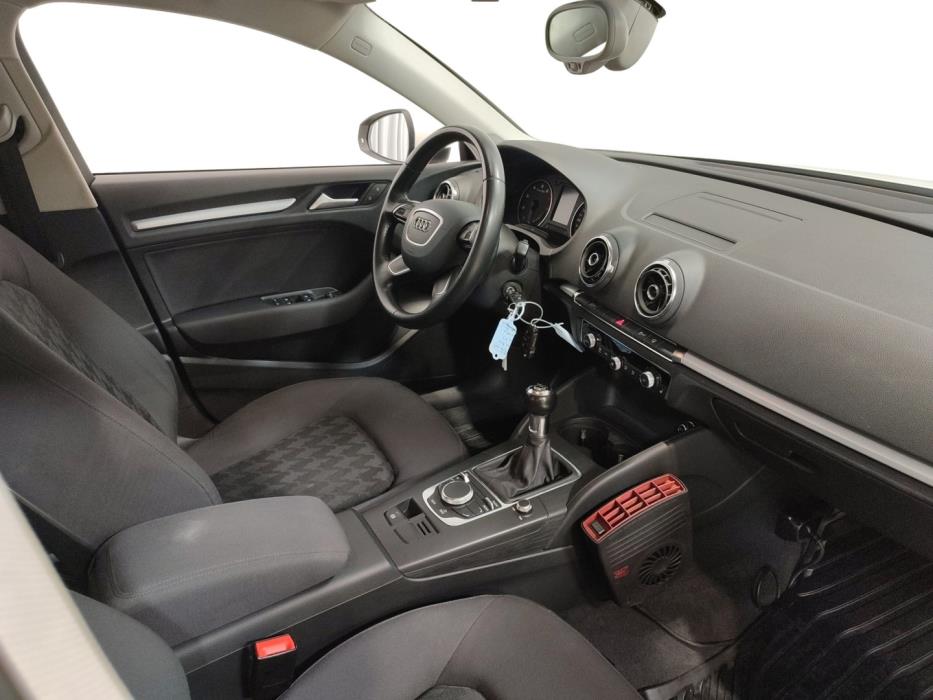 AUDI A3 2015
