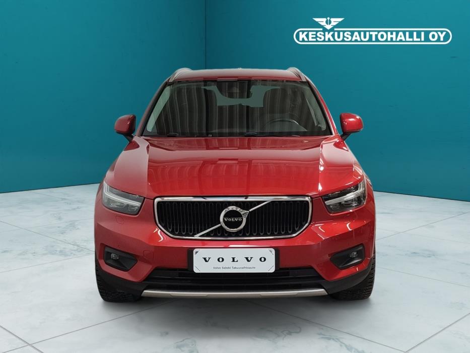 VOLVO XC40 2019