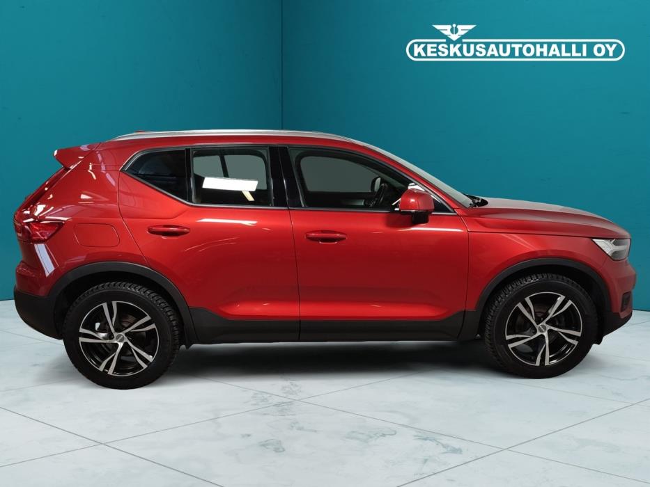 VOLVO XC40 2019