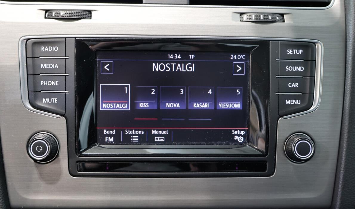 VOLKSWAGEN Golf 2015