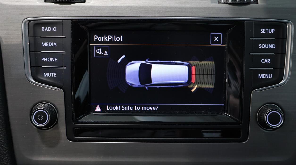 VOLKSWAGEN Golf 2015