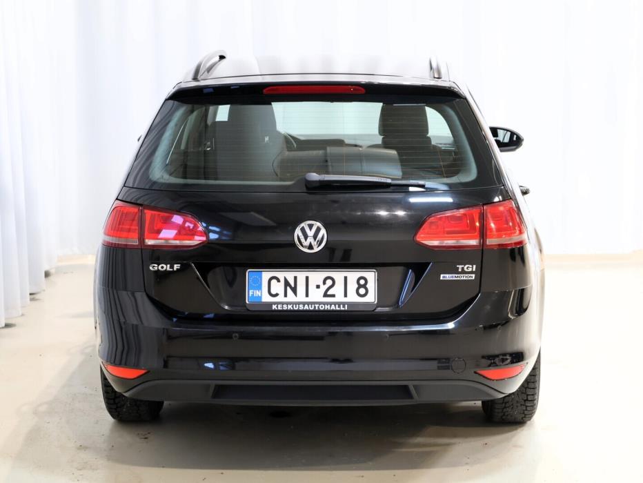 VOLKSWAGEN Golf 2015