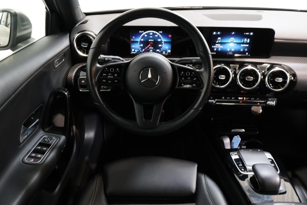 MERCEDES-BENZ A 2019
