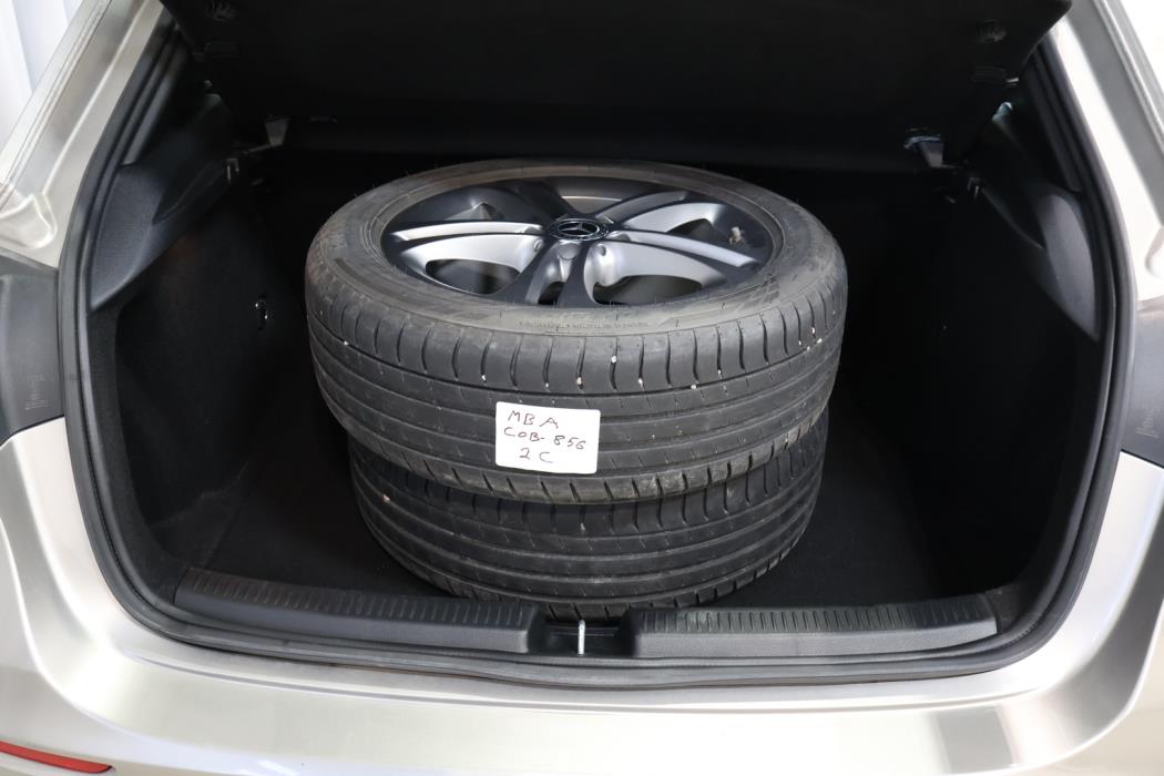 MERCEDES-BENZ A 2019