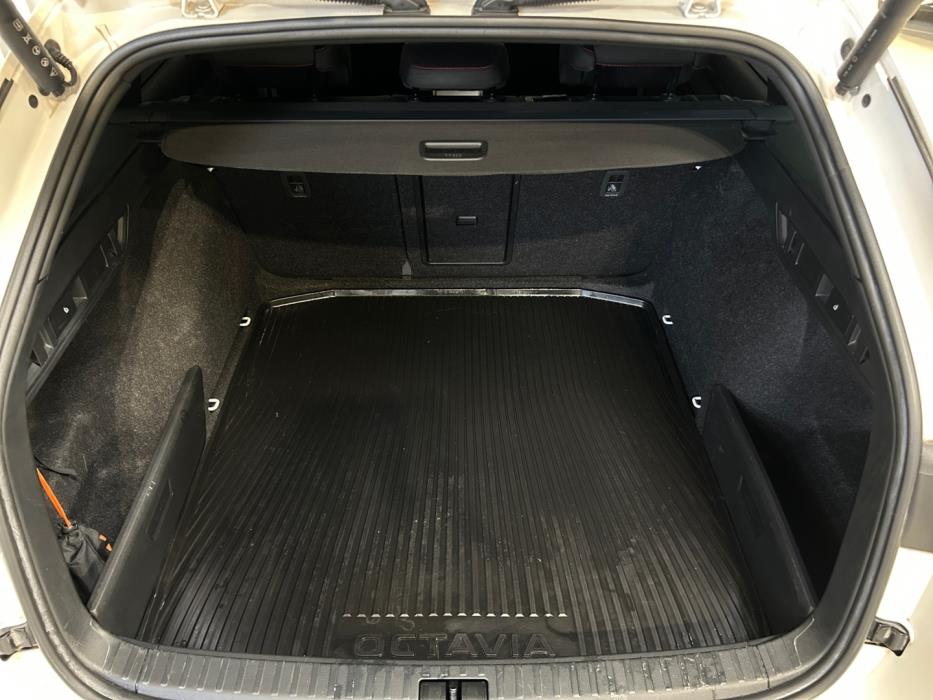 SKODA Octavia 2023