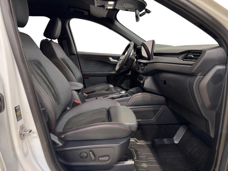 FORD Kuga 2025