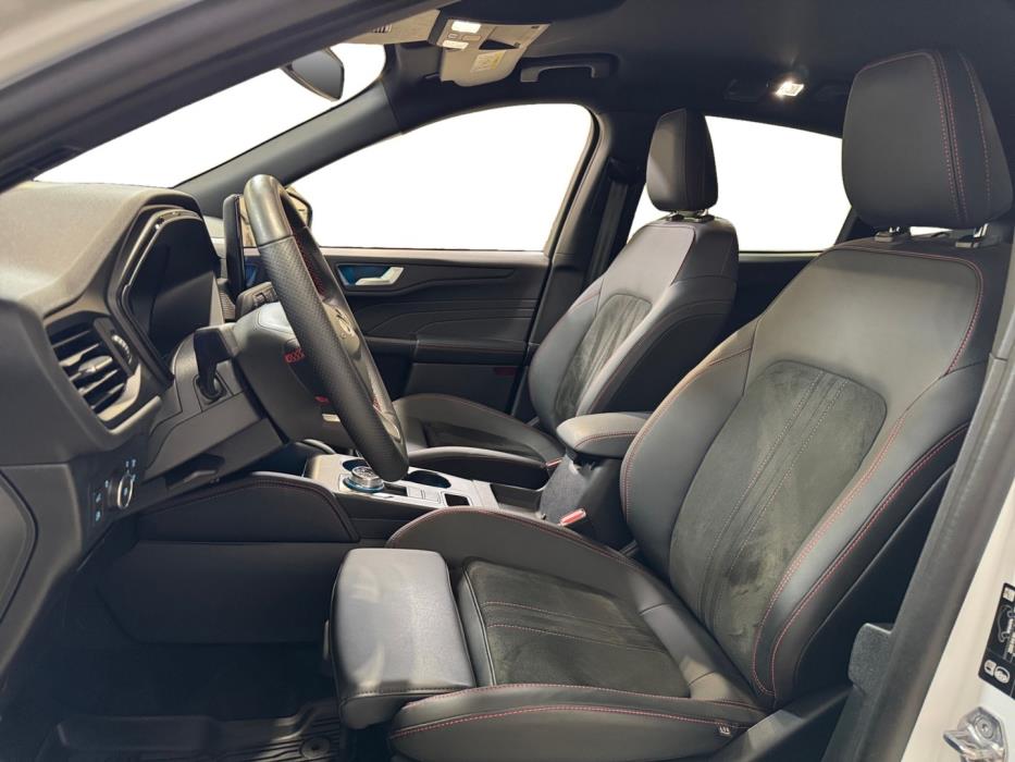 FORD Kuga 2025