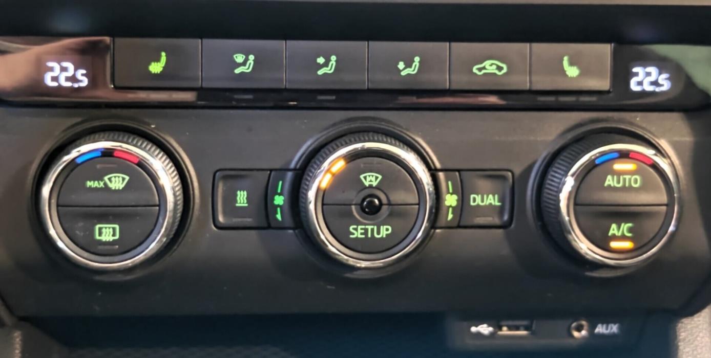 SKODA Octavia 2015