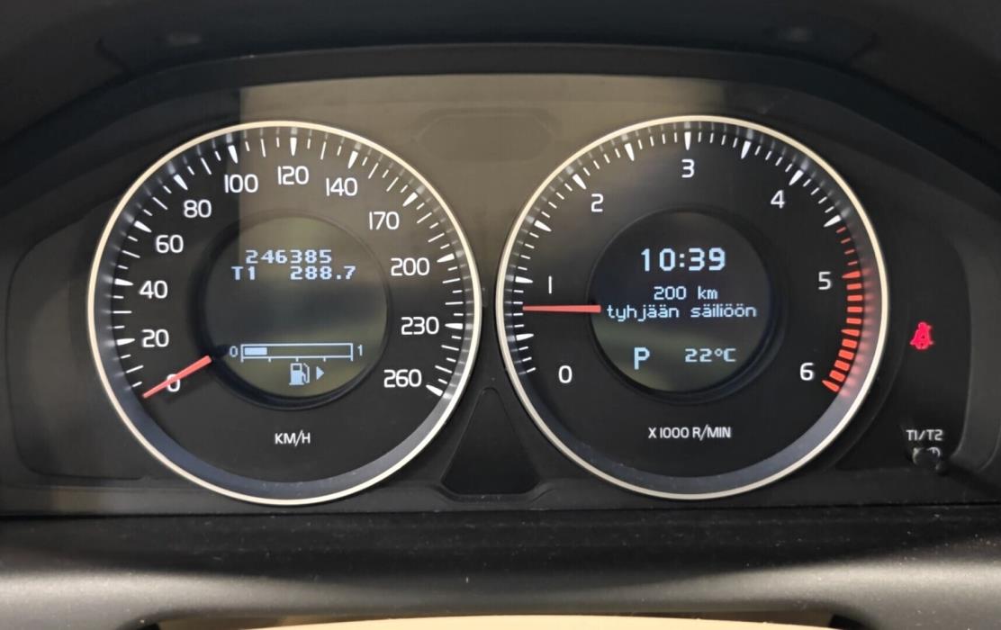 VOLVO XC60 2011