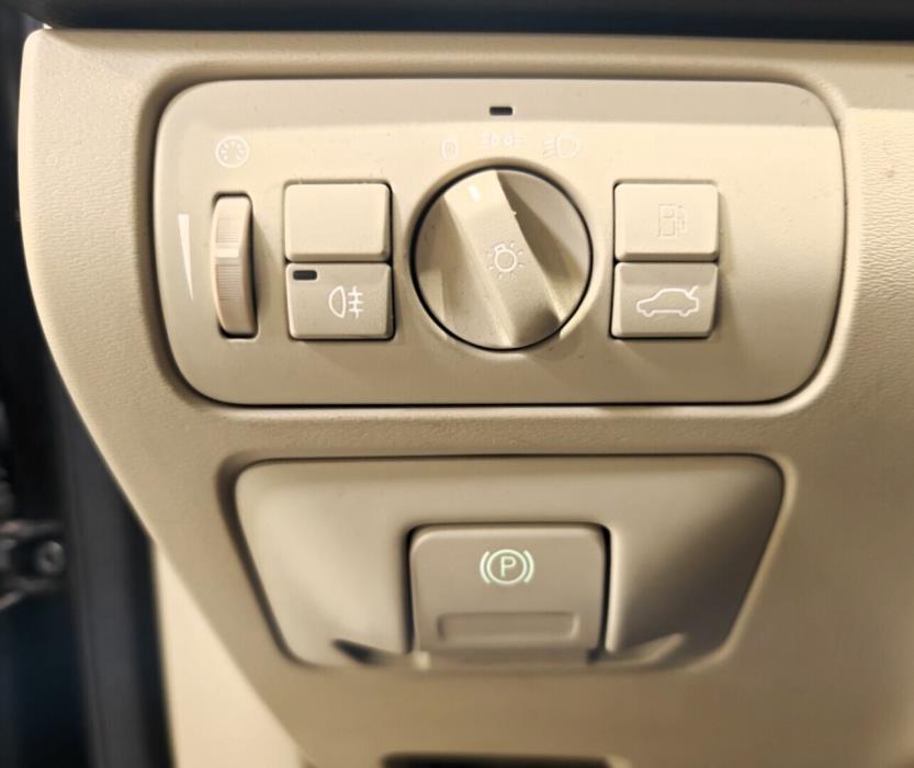 VOLVO XC60 2011