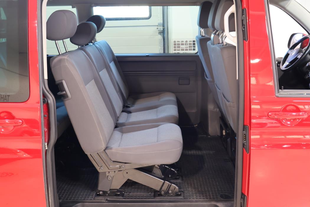 VOLKSWAGEN Caravelle 2014