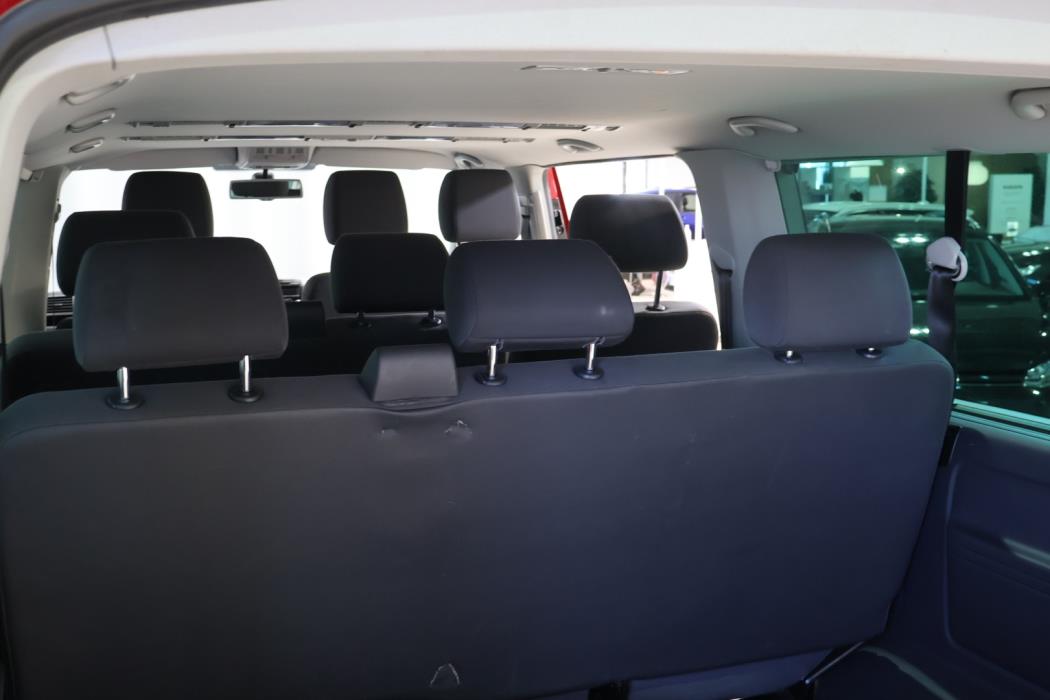 VOLKSWAGEN Caravelle 2014