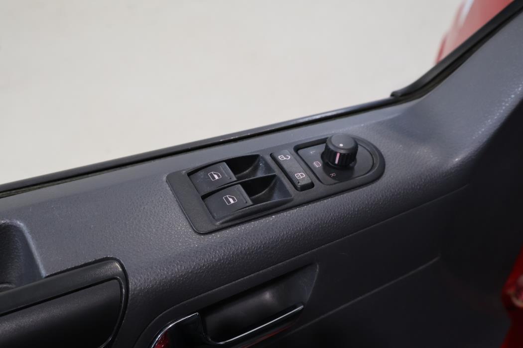 VOLKSWAGEN Caravelle 2014