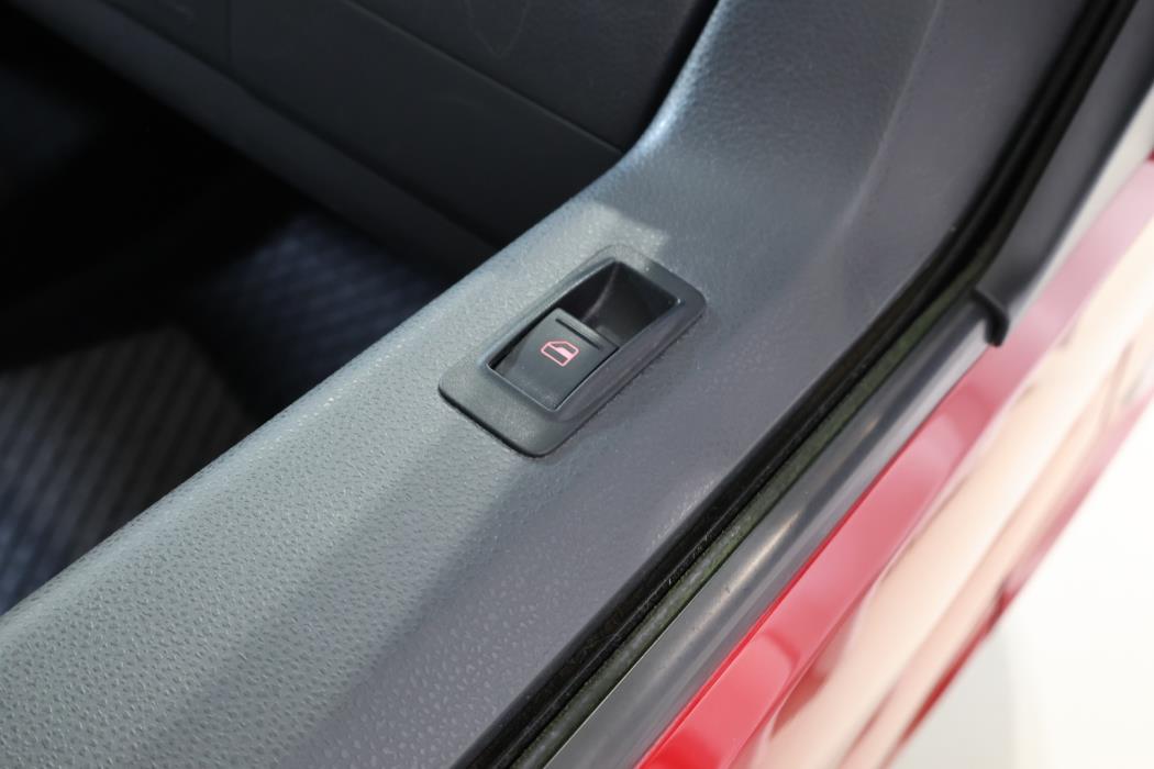 VOLKSWAGEN Caravelle 2014