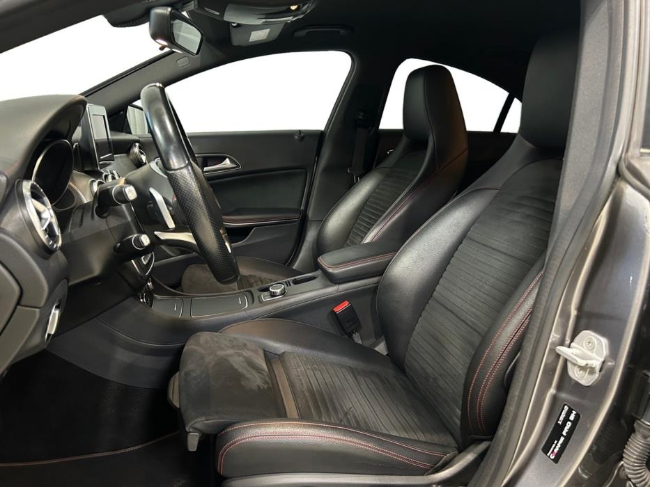 MERCEDES-BENZ CLA 2017