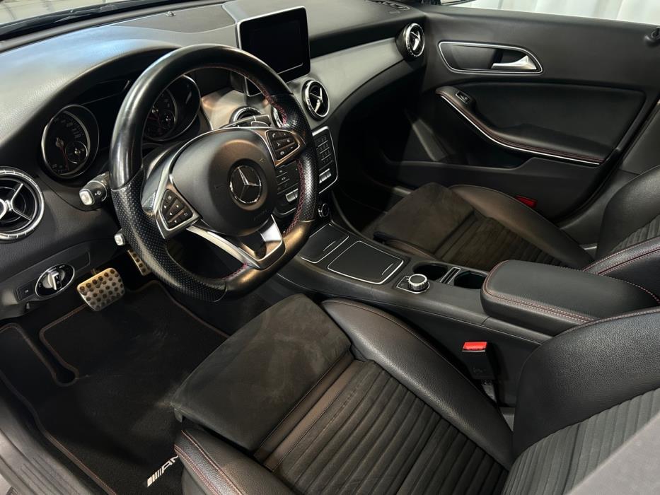 MERCEDES-BENZ CLA 2017