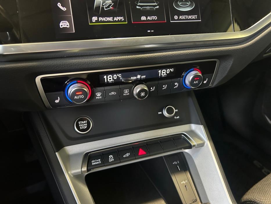 AUDI Q3 2021