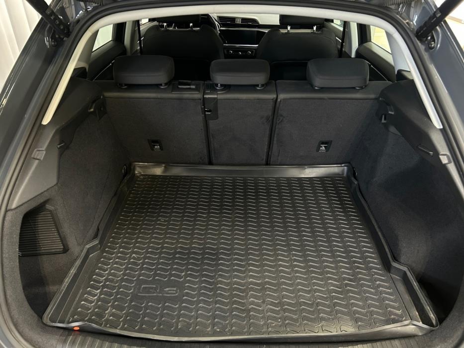 AUDI Q3 2021