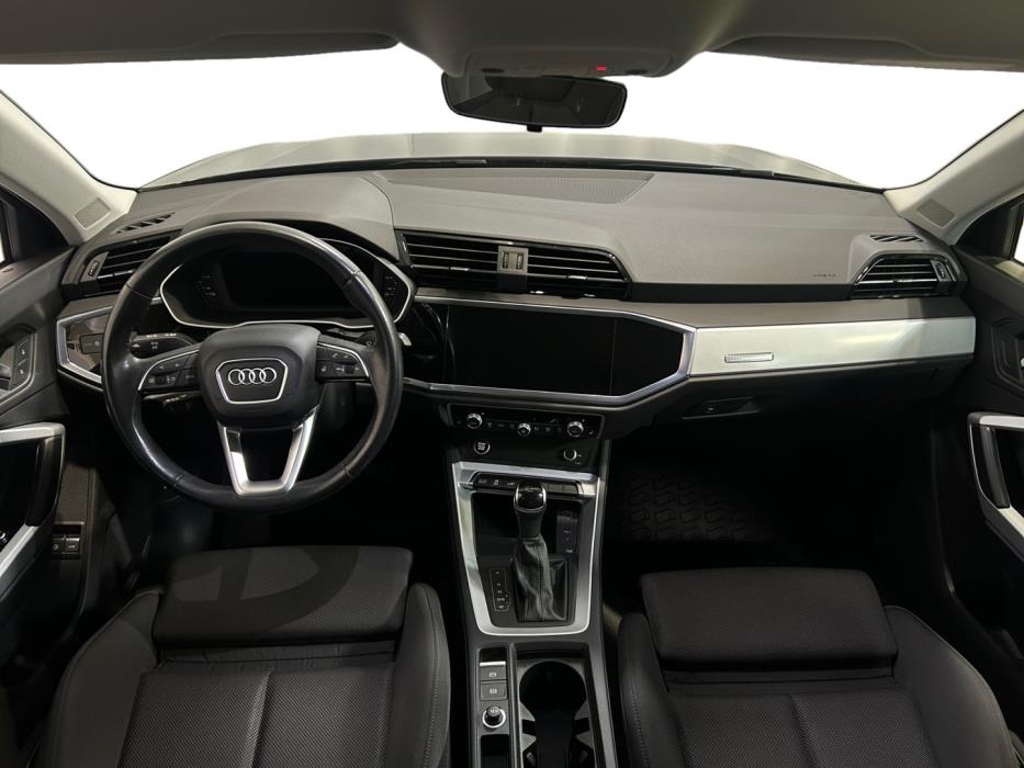 AUDI Q3 2021