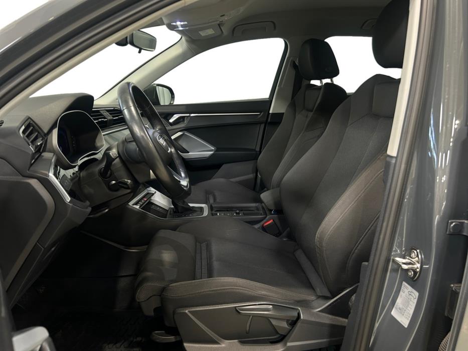AUDI Q3 2021