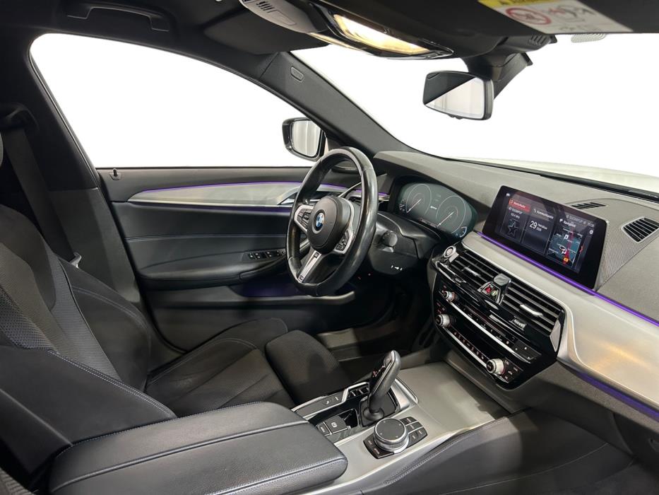 BMW 530 2019