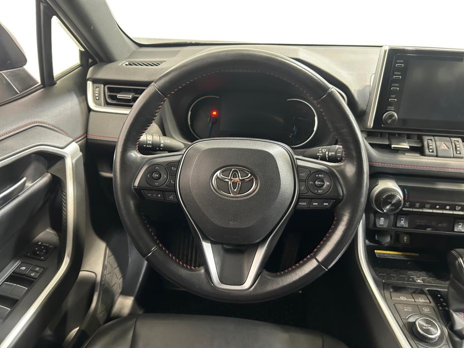 TOYOTA RAV4 2021
