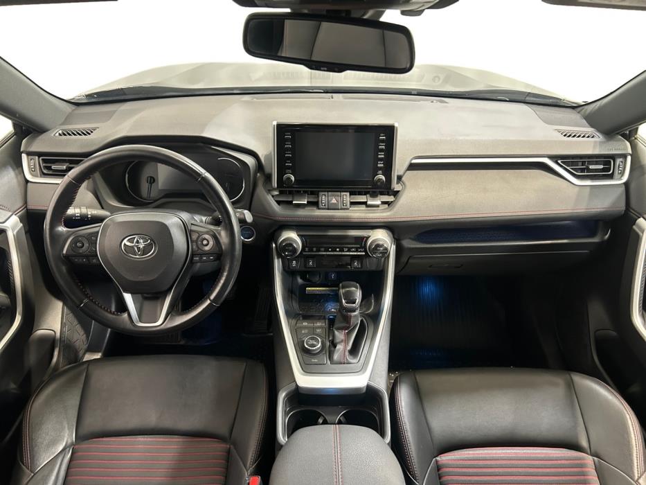 TOYOTA RAV4 2021