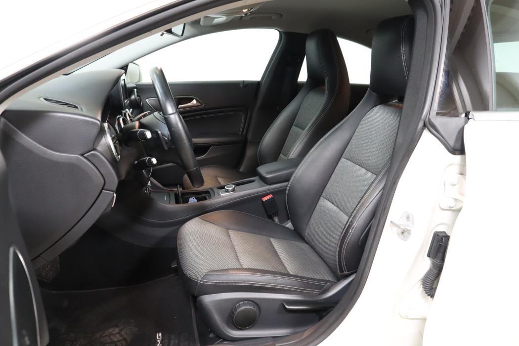 MERCEDES-BENZ CLA 2014