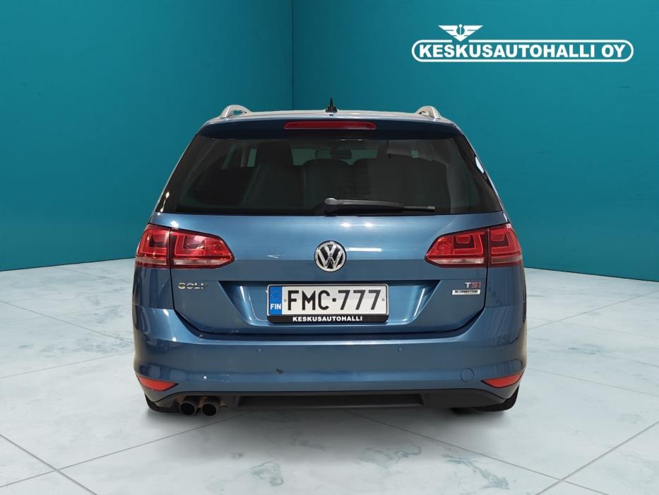 VOLKSWAGEN Golf 2016