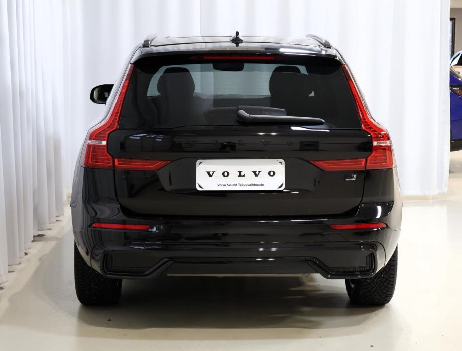 VOLVO XC60 2024