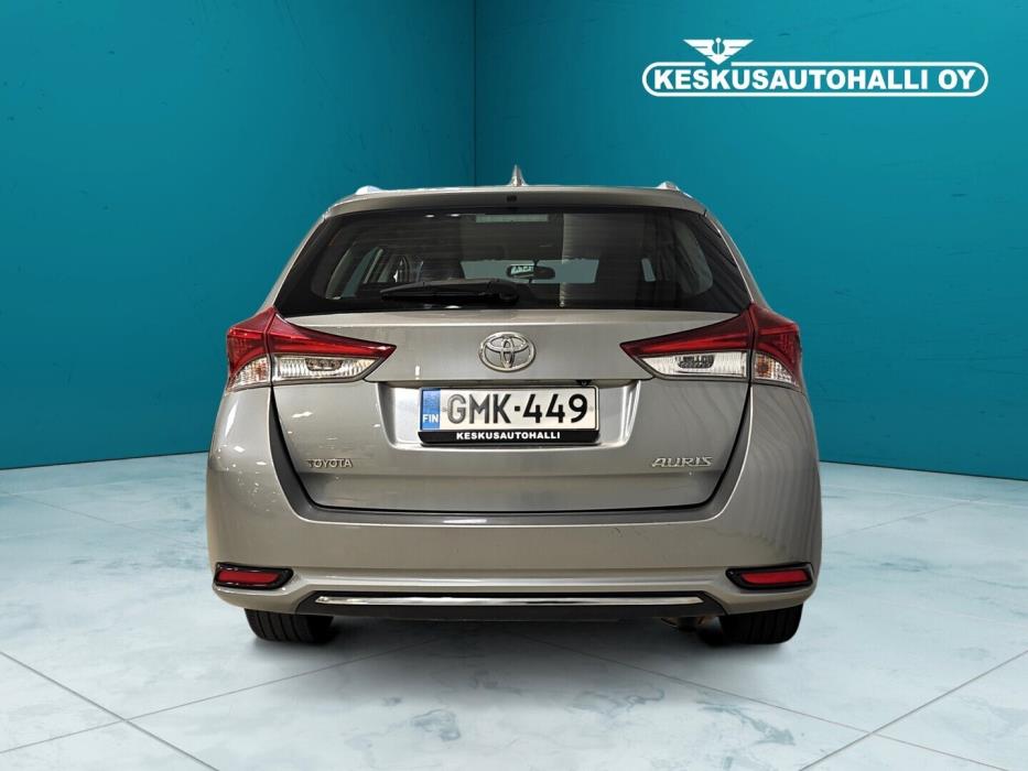TOYOTA Auris 2017
