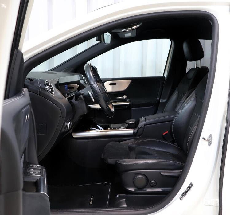 MERCEDES-BENZ B 2020