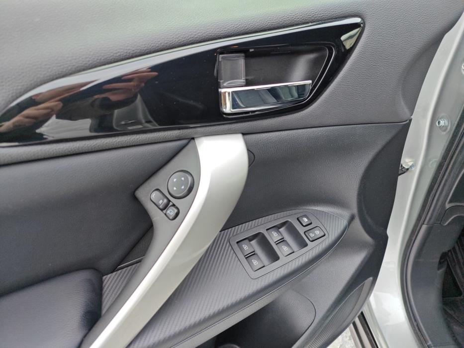 MITSUBISHI Eclipse Cross 2023