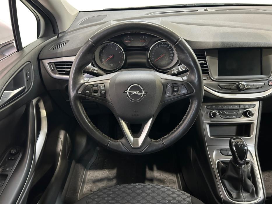 OPEL Astra 2021