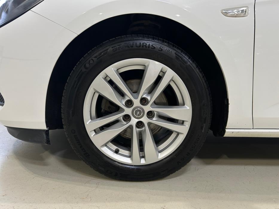 OPEL Astra 2021