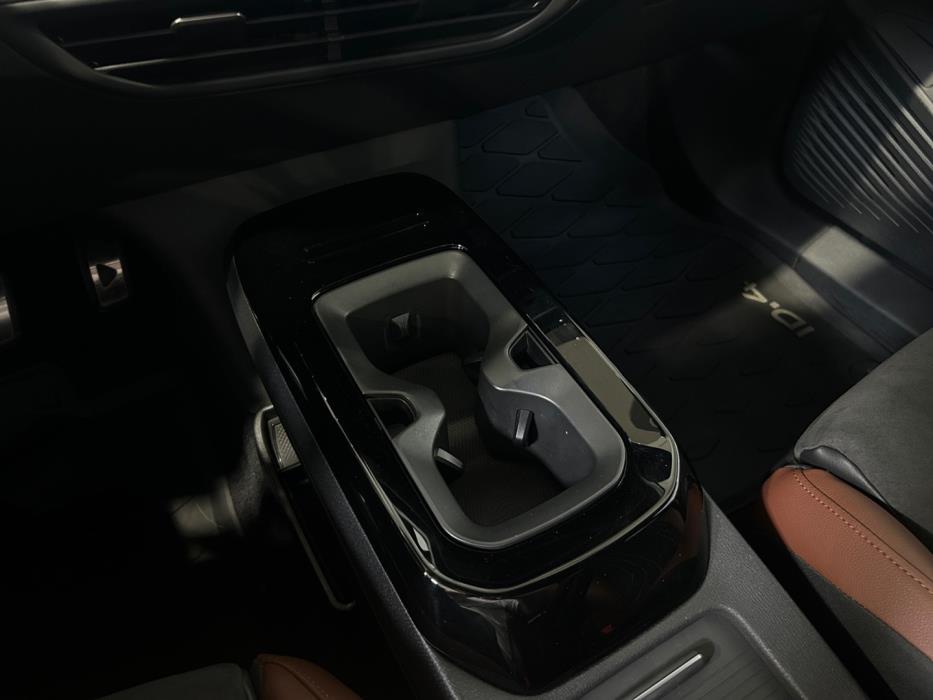 VOLKSWAGEN ID.4 2024