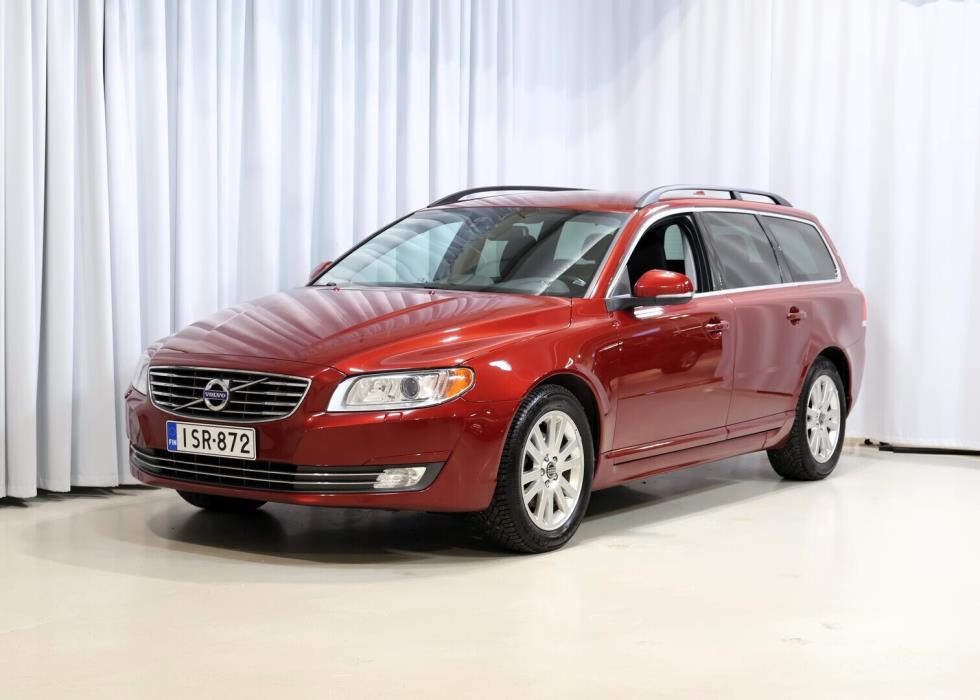 VOLVO V70 2014