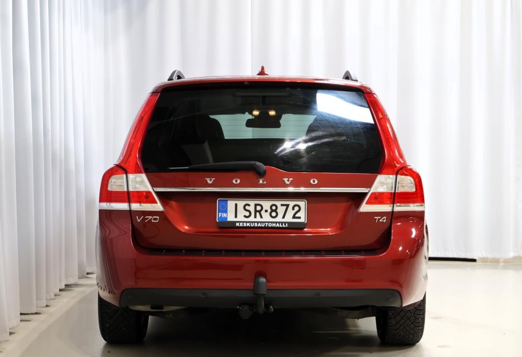 VOLVO V70 2014